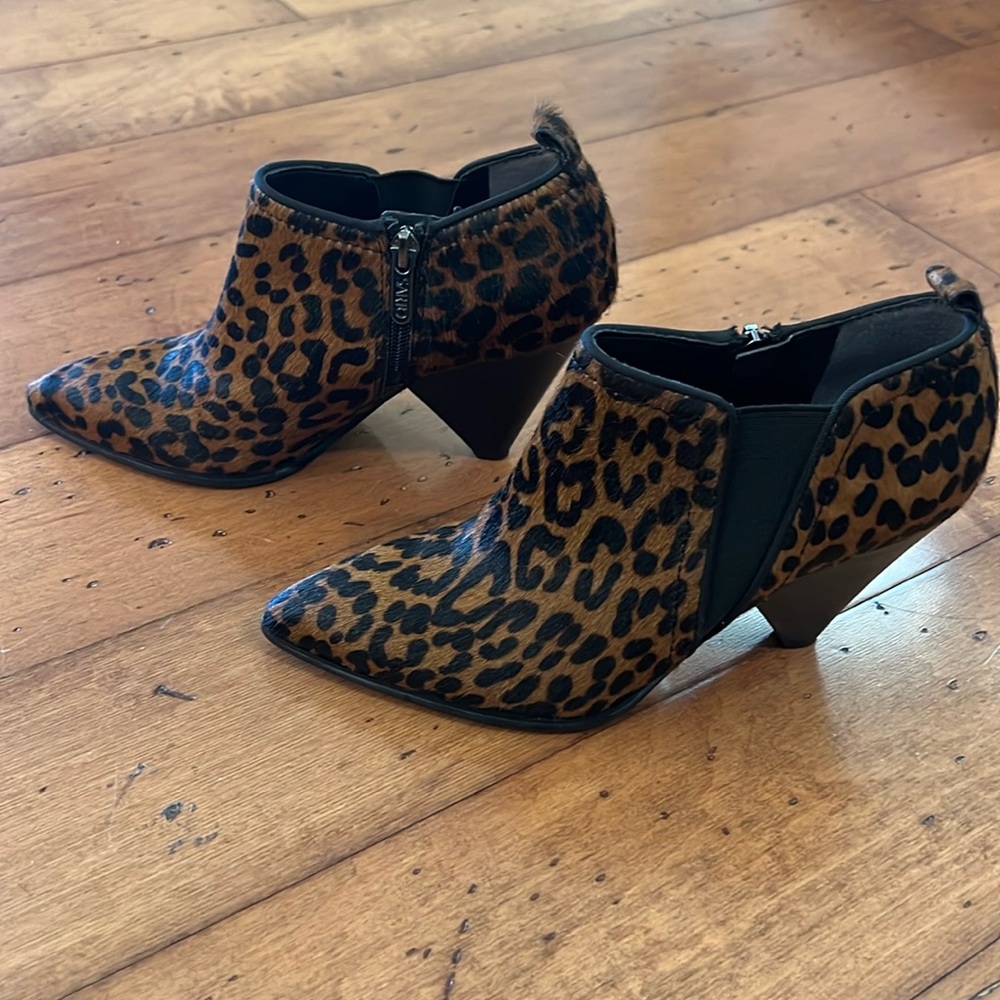 Sarto by Franco Sarto Newbury Leopard Booties. Size 7